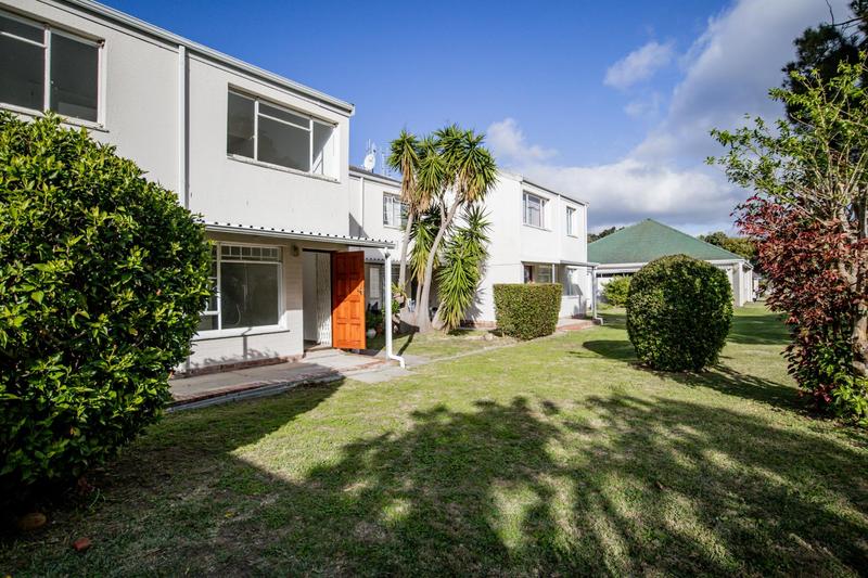 To Let 0 Bedroom Property for Rent in Bergvliet Western Cape